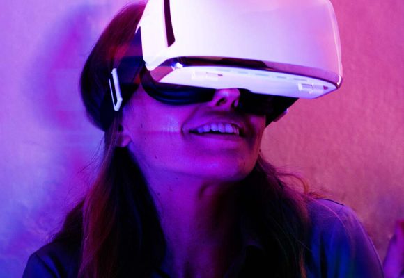 The Future : AI, VR and Smart Fabrics